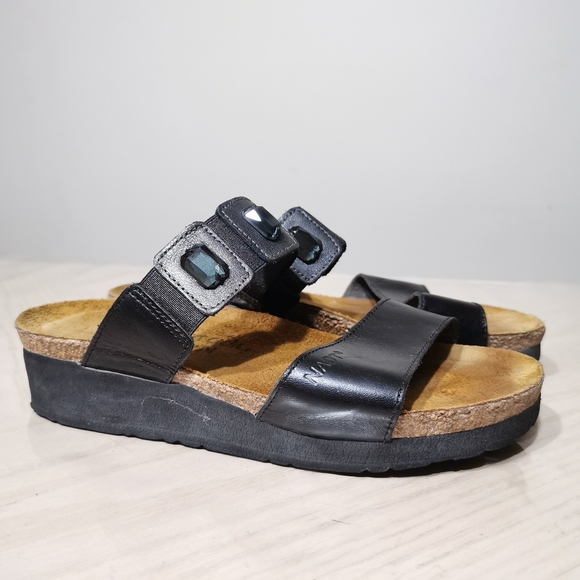 Naot Ashley Sandals - Picture 4 of 16